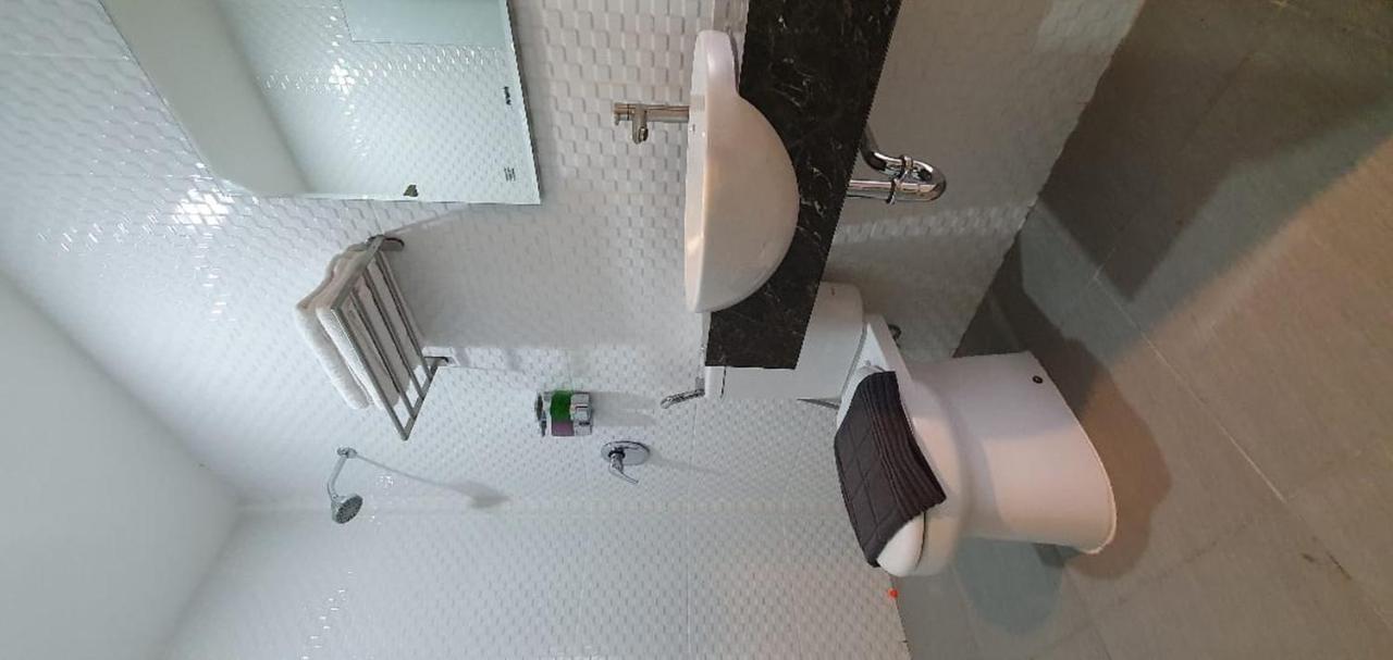 Reddoorz Plus Near Siloam Hospital Balikpapan Eksteriør bilde